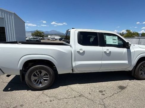 New 2026 Nissan Frontier SV w/ Tow Package AWD/4WD image 3