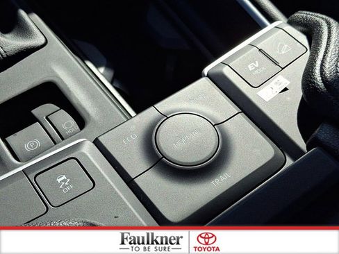 Certified 2025 Toyota Grand Highlander AWD Hybrid image 24