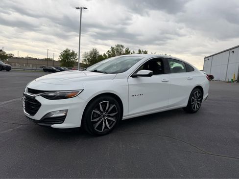 Used 2022 Chevrolet Malibu RS FWD image 3