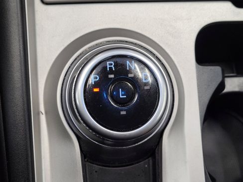 Used 2023 Ford Explorer XLT RWD image 21
