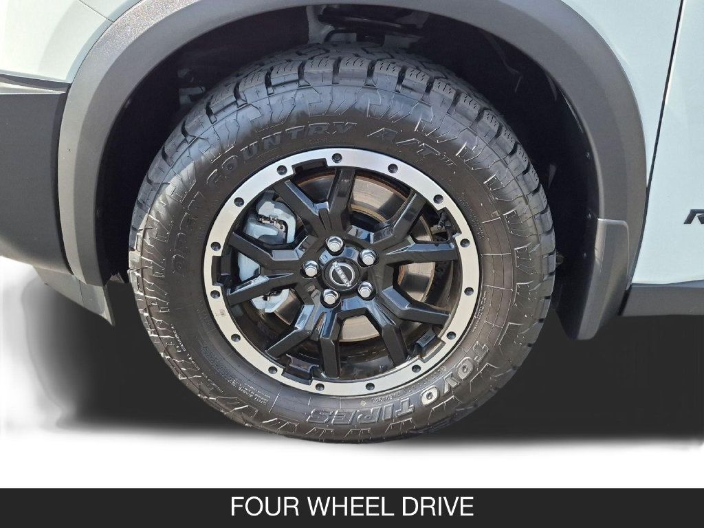 Used 2024 Nissan Pathfinder Rock Creek AWD/4WD image 11