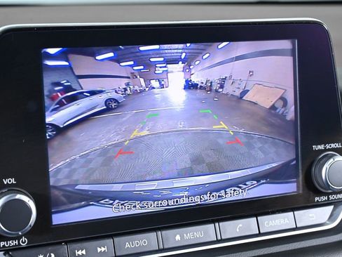 Certified 2023 Nissan Rogue SV image 17