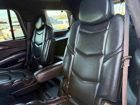 Used 2016 Cadillac Escalade Platinum RWD image 48