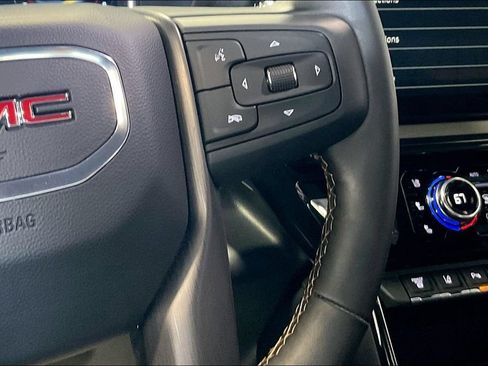 Used 2026 GMC Sierra 2500 AT4 AWD/4WD image 9