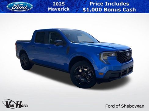 New 2025 Ford Maverick Lariat w/ Black Appearance Package image 1