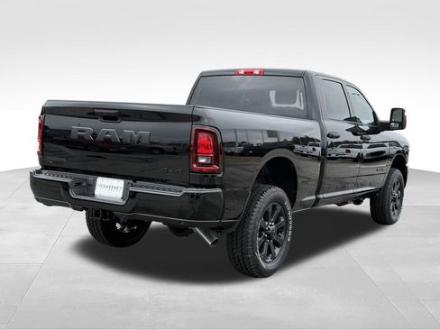 New 2026 RAM 2500 Big Horn AWD/4WD image 6