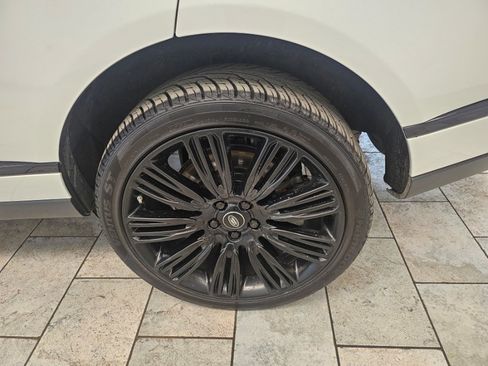 Used 2021 Land Rover Range Rover Westminster Edition image 9