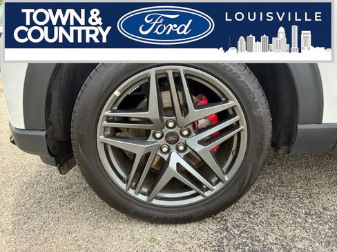 Used 2025 Ford Explorer ST-Line w/ ST-Line Street Pack AWD/4WD image 23