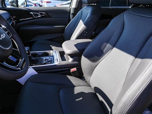 New 2026 Kia Carnival SX Prestige image 17