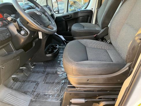 Used 2021 RAM ProMaster 2500 image 22