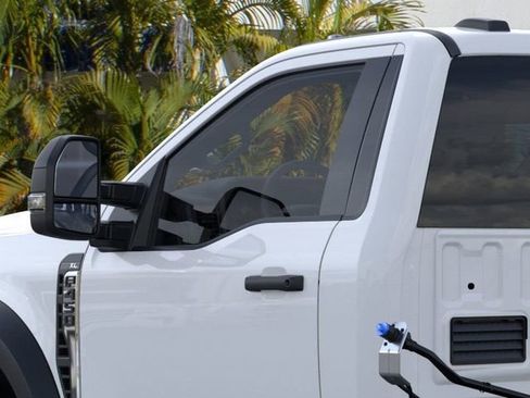 New 2025 Ford F450 XL w/ XL Chrome Package image 20