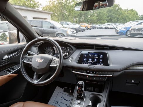 Used 2020 Cadillac XT4 Sport AWD/4WD image 23