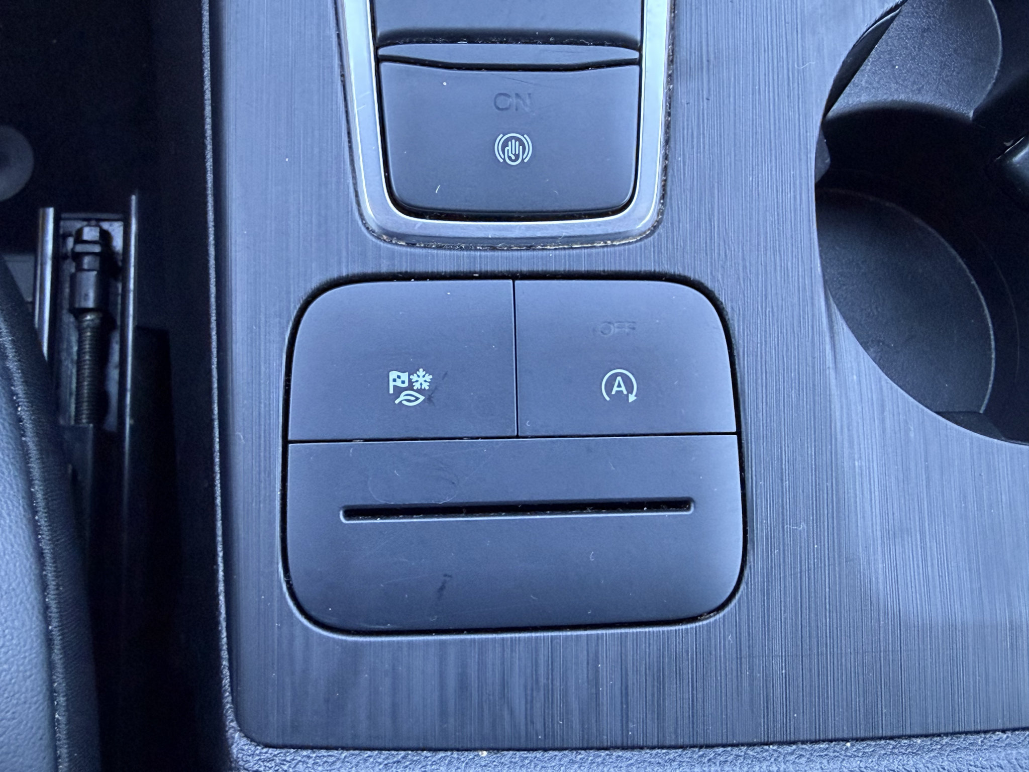 Used 2025 Ford Escape ST-Line Select AWD/4WD image 16