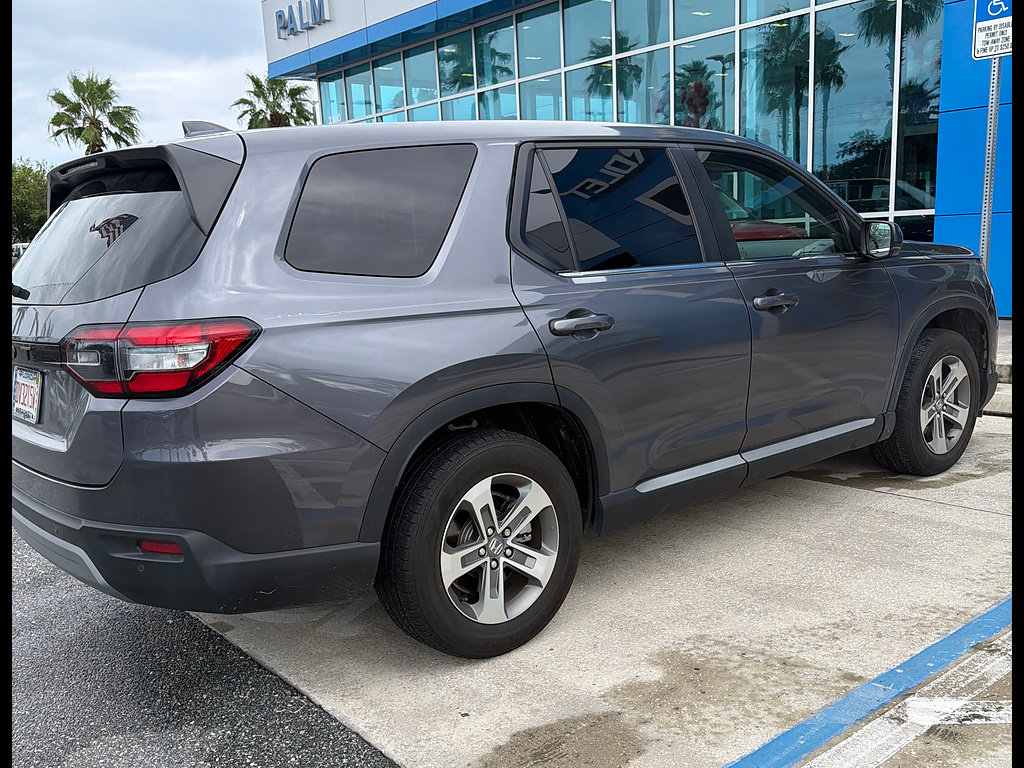 Used 2025 Honda Pilot EX-L image 4