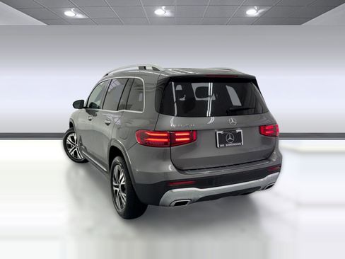 New 2026 Mercedes-Benz GLB 250 image 2