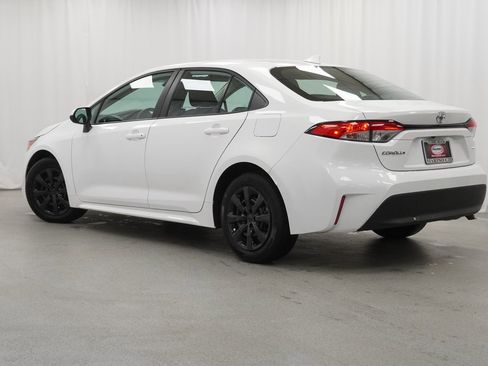 Used 2023 Toyota Corolla LE image 13