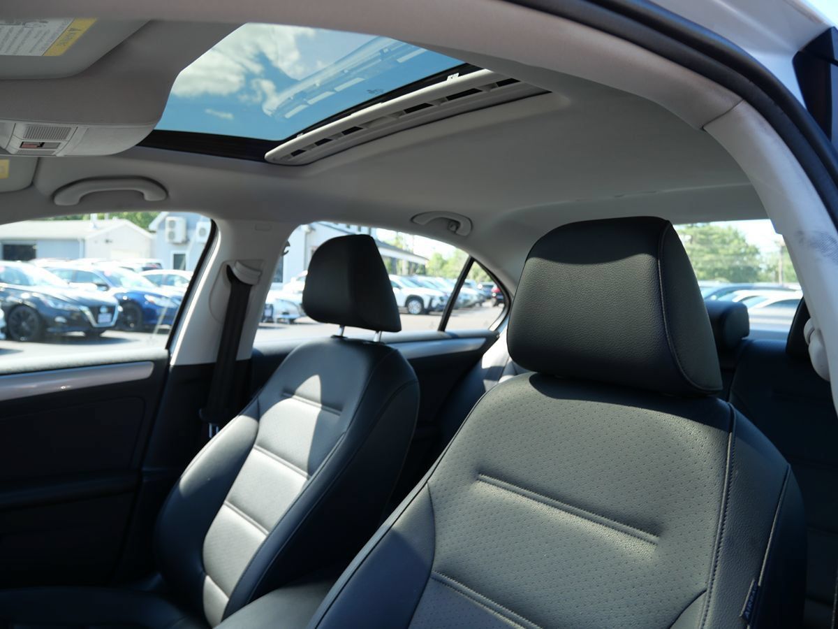 Used 2018 Volkswagen Jetta SE FWD image 11