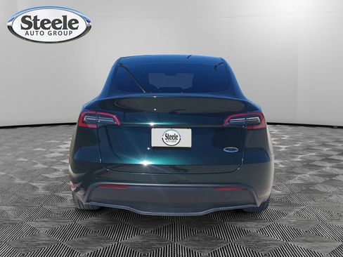Used 2022 Tesla Model Y Long Range image 4