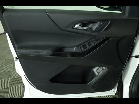 New 2026 Chevrolet Equinox LT w/ Convenience Package II image 22