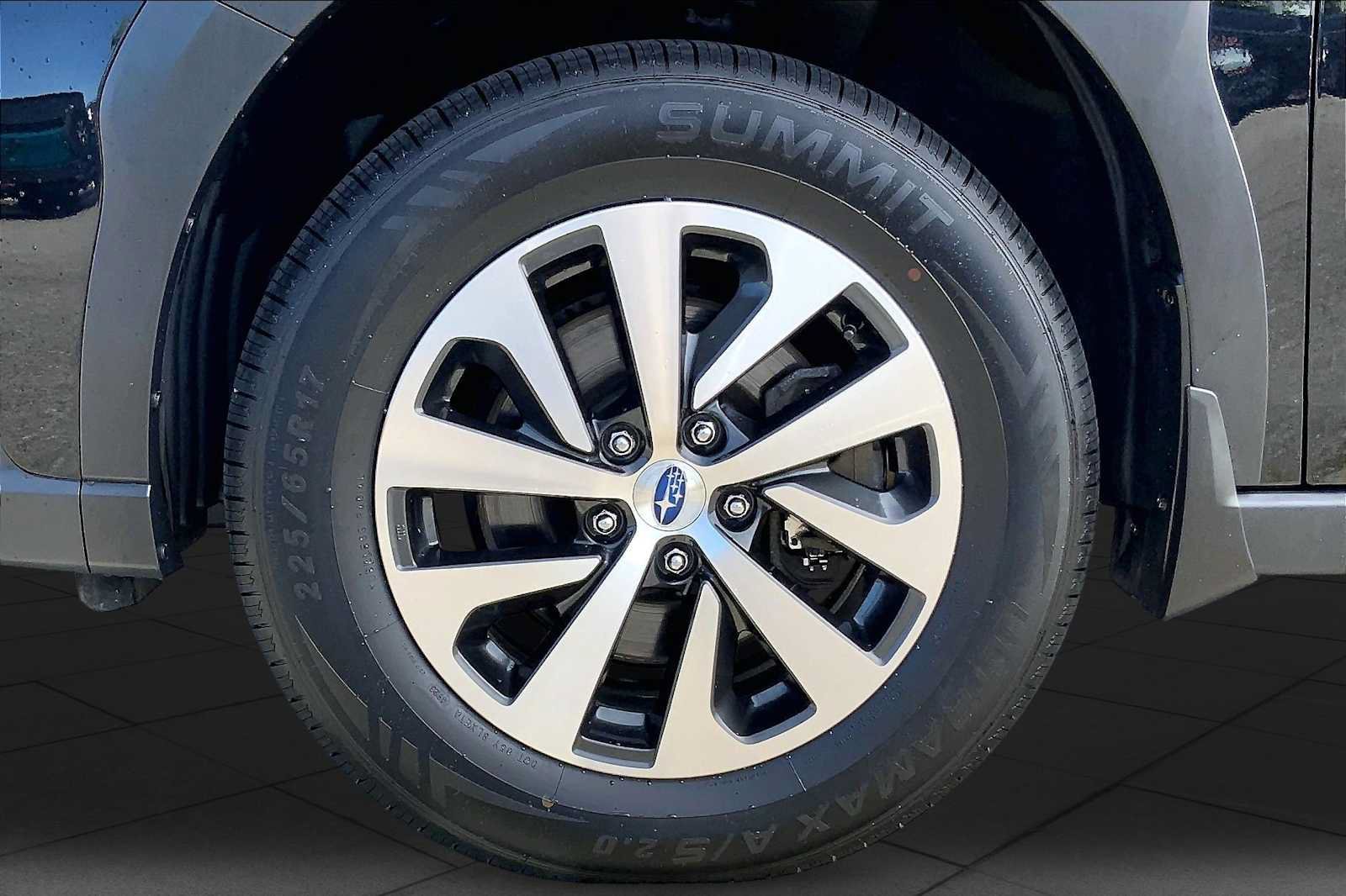Certified 2024 Subaru Outback Premium AWD/4WD image 11