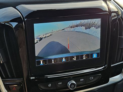 Certified 2022 Chevrolet Traverse LT w/ Midnight/Sport Edition image 17