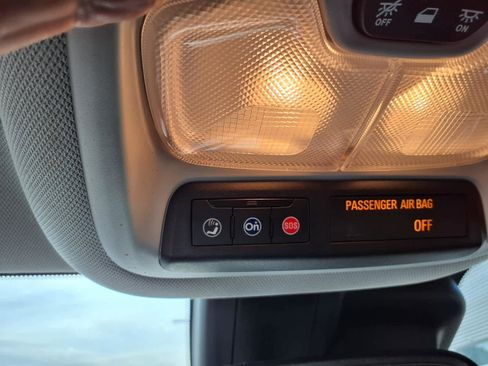 Used 2023 Chevrolet TrailBlazer LT w/ Convenience Package image 18