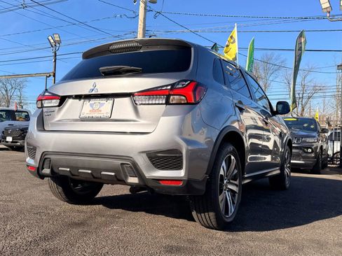 Used 2023 Mitsubishi Outlander Sport ES image 9