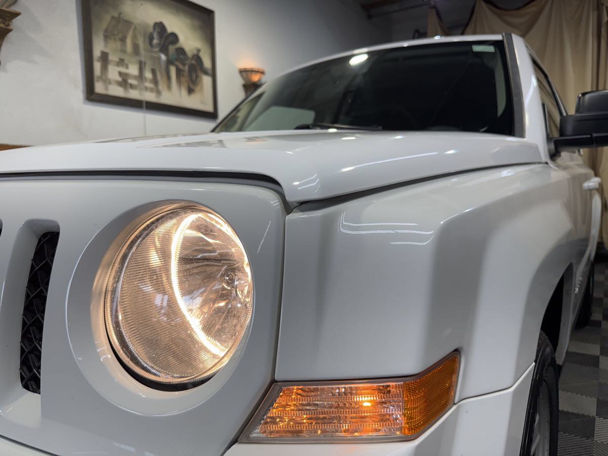 Used 2015 Jeep Patriot Sport w/ Power Value Group FWD image 7