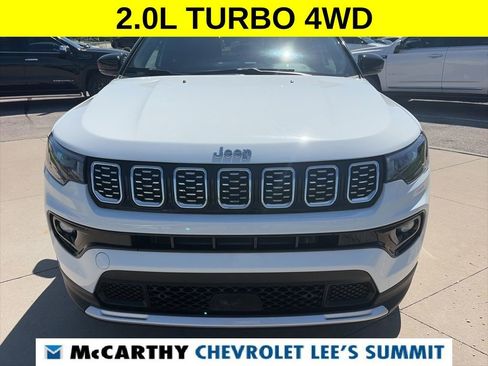 Used 2025 Jeep Compass Limited AWD/4WD image 3