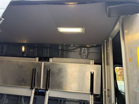 Used 2019 Mercedes-Benz Sprinter 144 image 37