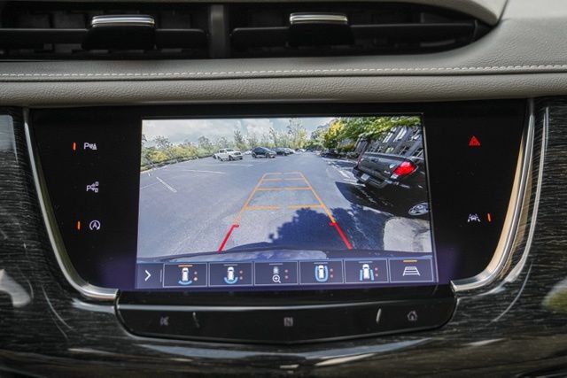 Used 2020 Cadillac XT6 Premium Luxury AWD/4WD image 35