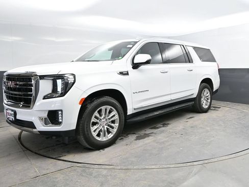 Used 2023 GMC Yukon XL SLT w/ SLT Luxury Package AWD/4WD image 8