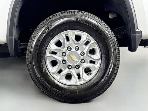New 2026 Chevrolet Silverado 2500 LT image 30