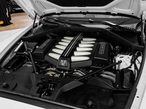 Used 2018 Rolls-Royce Dawn Base image 49