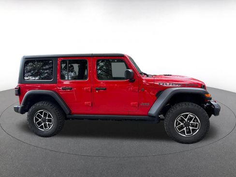 Used 2026 Jeep Wrangler Unlimited Rubicon AWD/4WD image 11
