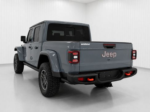 Used 2025 Jeep Gladiator Mojave AWD/4WD image 4