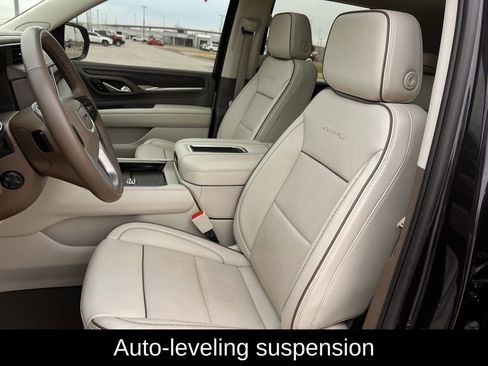 Used 2024 GMC Yukon Denali w/ Max Trailering Package image 29