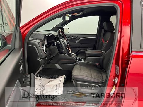 Used 2024 Chevrolet Colorado Z71 w/ Z71 Convenience Package 2 AWD/4WD image 30