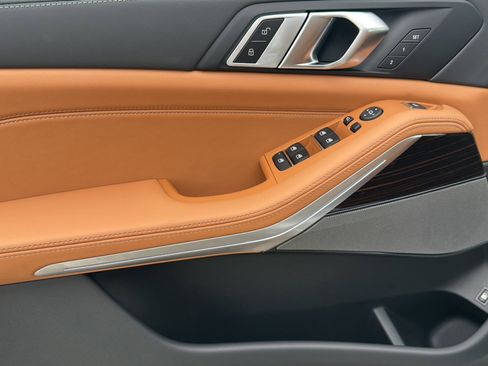 New 2026 BMW X5 xDrive50e w/ Premium Package image 14