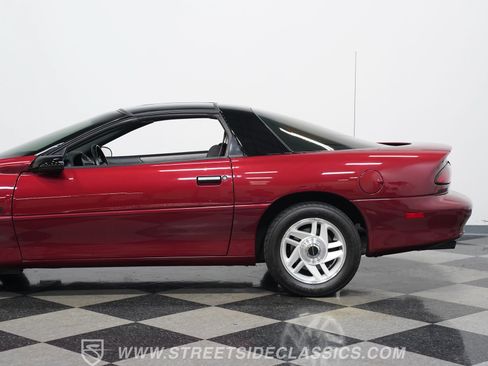 Used 1994 Chevrolet Camaro Z28 RWD image 22