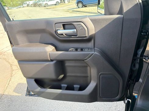 Used 2025 Chevrolet Silverado 1500 Custom AWD/4WD image 17