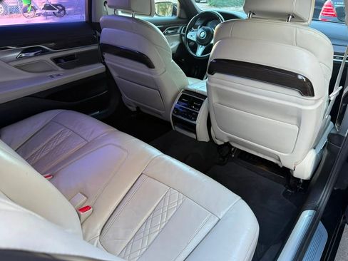 Used 2022 BMW 740i w/ M Sport Package RWD image 24