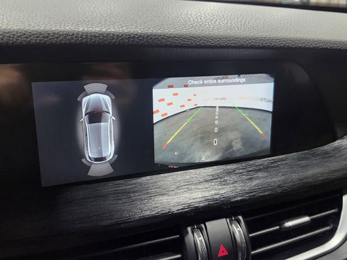 Used 2022 Alfa Romeo Stelvio Sprint image 4