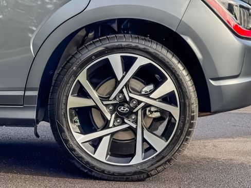 Used 2023 Hyundai Kona Limited AWD/4WD image 39