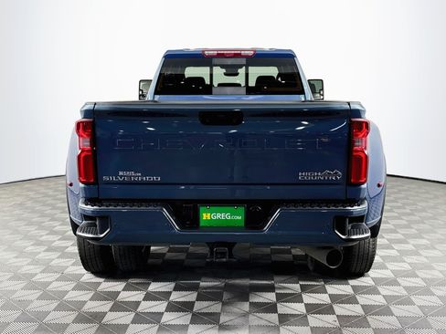 Used 2026 Chevrolet Silverado 3500 High Country w/ High Country Premium Package AWD/4WD image 7