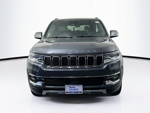 Used 2022 Jeep Wagoneer Series III w/ Flexible Seating Group AWD/4WD image 2