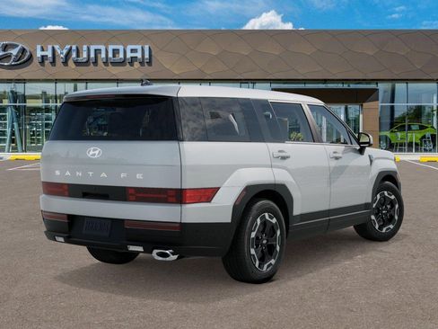 New 2026 Hyundai Santa Fe SE FWD image 4