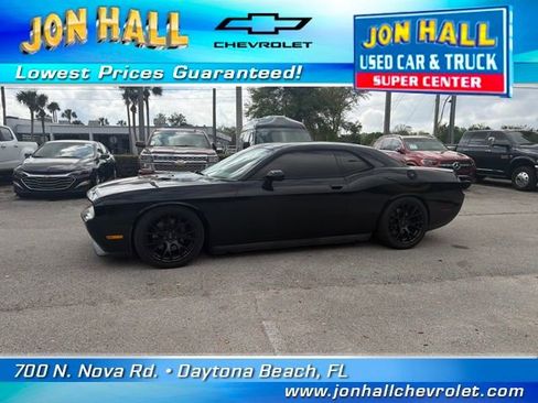 Used 2012 Dodge Challenger R/T image 3