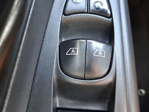 Used 2023 Nissan Kicks S image 13