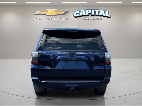 Used 2021 Toyota 4Runner SR5 Premium w/ Moonroof Package AWD/4WD image 4